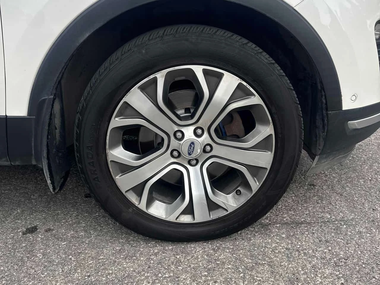 Ford Explorer Platinum | CARFAX | БЕЗ ИНЦИДЕНТИ , снимка 6 - Автомобили и джипове - 56362751