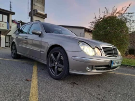  Mercedes-Benz E 320