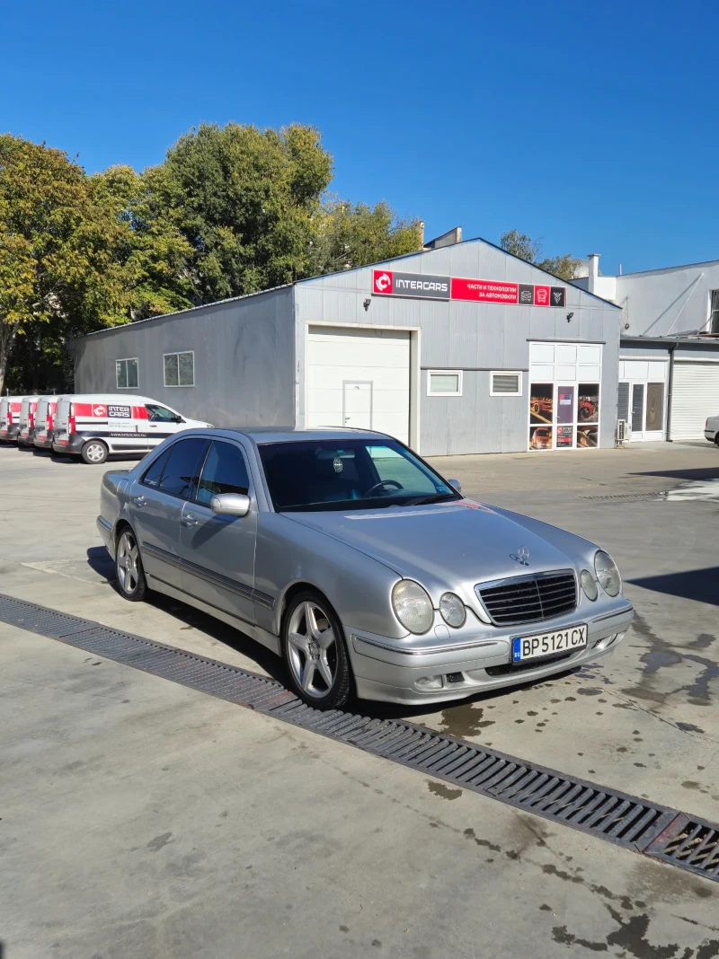 Mercedes-Benz E 270, снимка 1 - Автомобили и джипове - 47736797