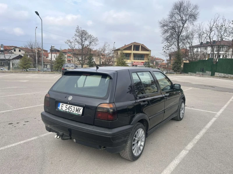 VW Golf, снимка 4 - Автомобили и джипове - 48865188