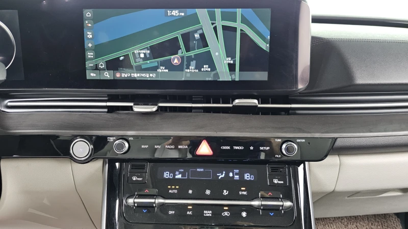 Kia Carnival 7 seater Signature autogeorge.com, снимка 12 - Автомобили и джипове - 53152742