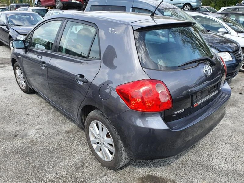 Toyota Auris 1.4 D4D, снимка 7 - Автомобили и джипове - 34448349