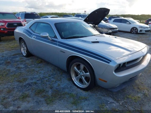 Dodge Challenger R/T, снимка 1 - Автомобили и джипове - 47849519