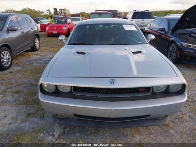 Dodge Challenger R/T, снимка 2 - Автомобили и джипове - 47849519