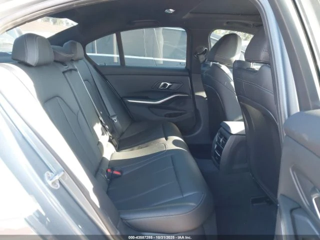 BMW 330 M Pack* Памет* Камера* Подгрев* Comfort Access* , снимка 12 - Автомобили и джипове - 52969822