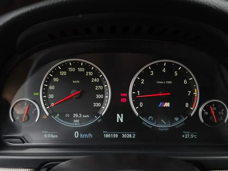 BMW M5  Sedan, снимка 8 - Автомобили и джипове - 56271952