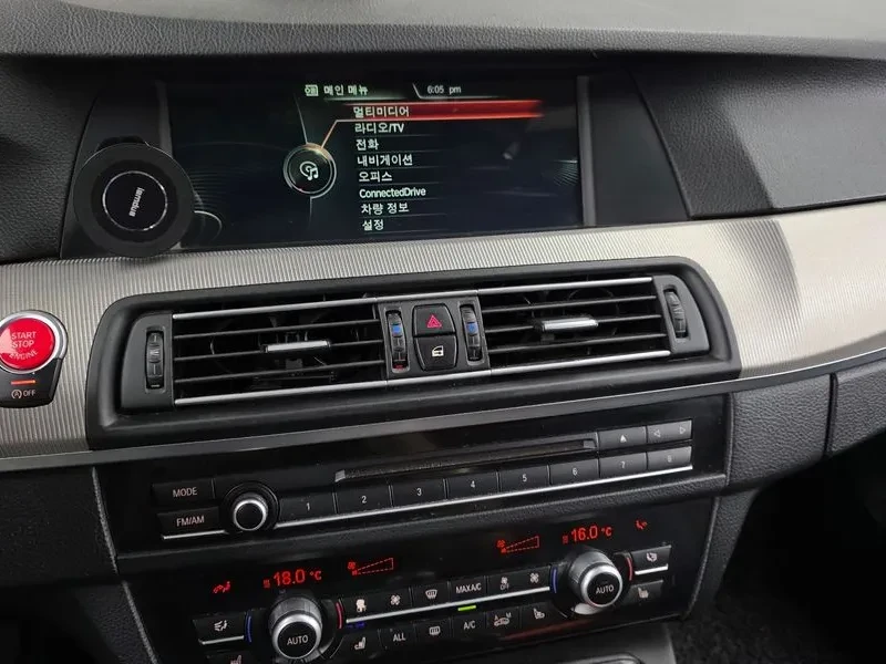 BMW M5  Sedan, снимка 14 - Автомобили и джипове - 56271952