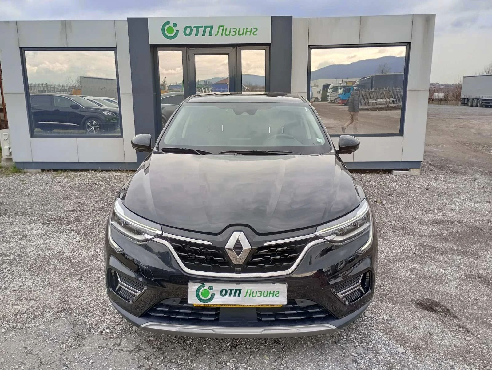 Renault Arkana 1.3 158 кс MHEV - изображение 3