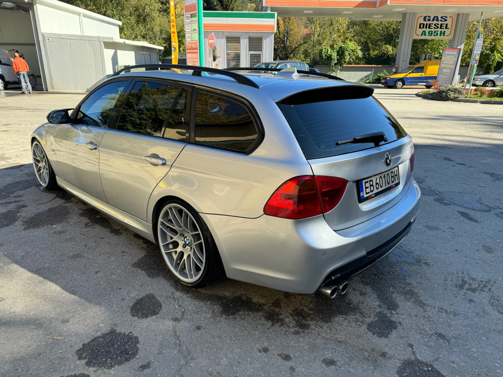 BMW 330 330d M-pack - изображение 3