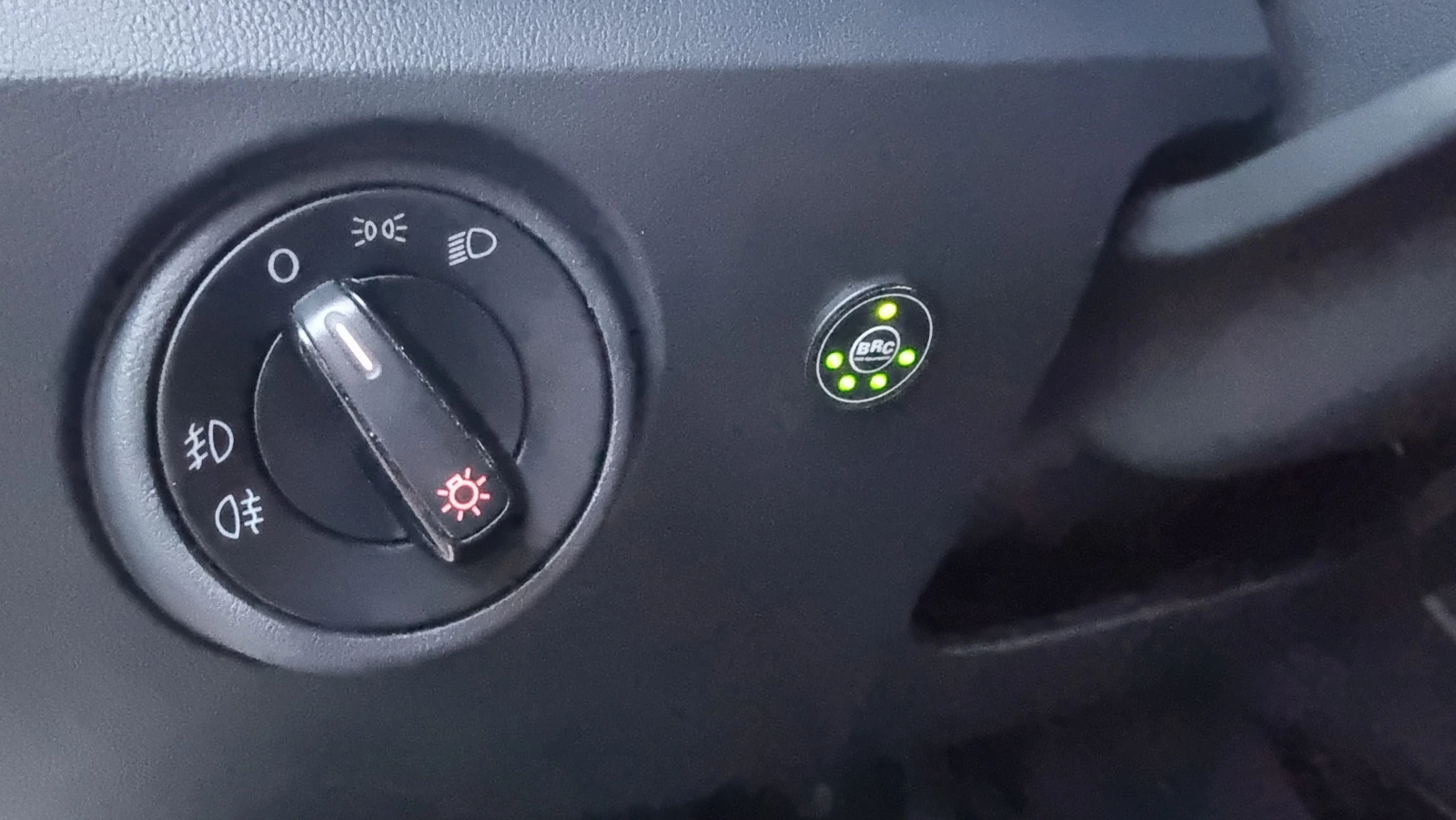 VW Up Cup Edition / Газ BRC - изображение 7