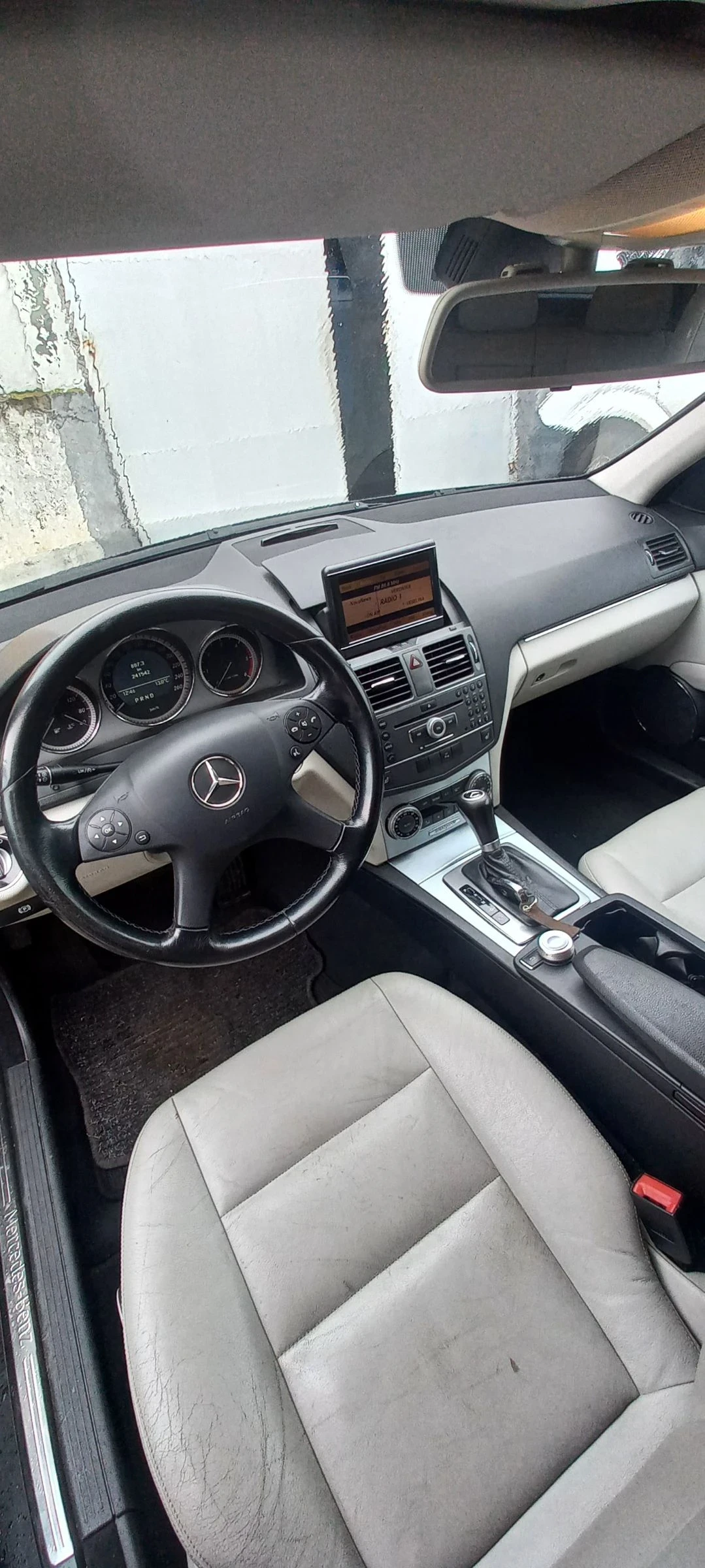 Mercedes-Benz C 350  - изображение 6