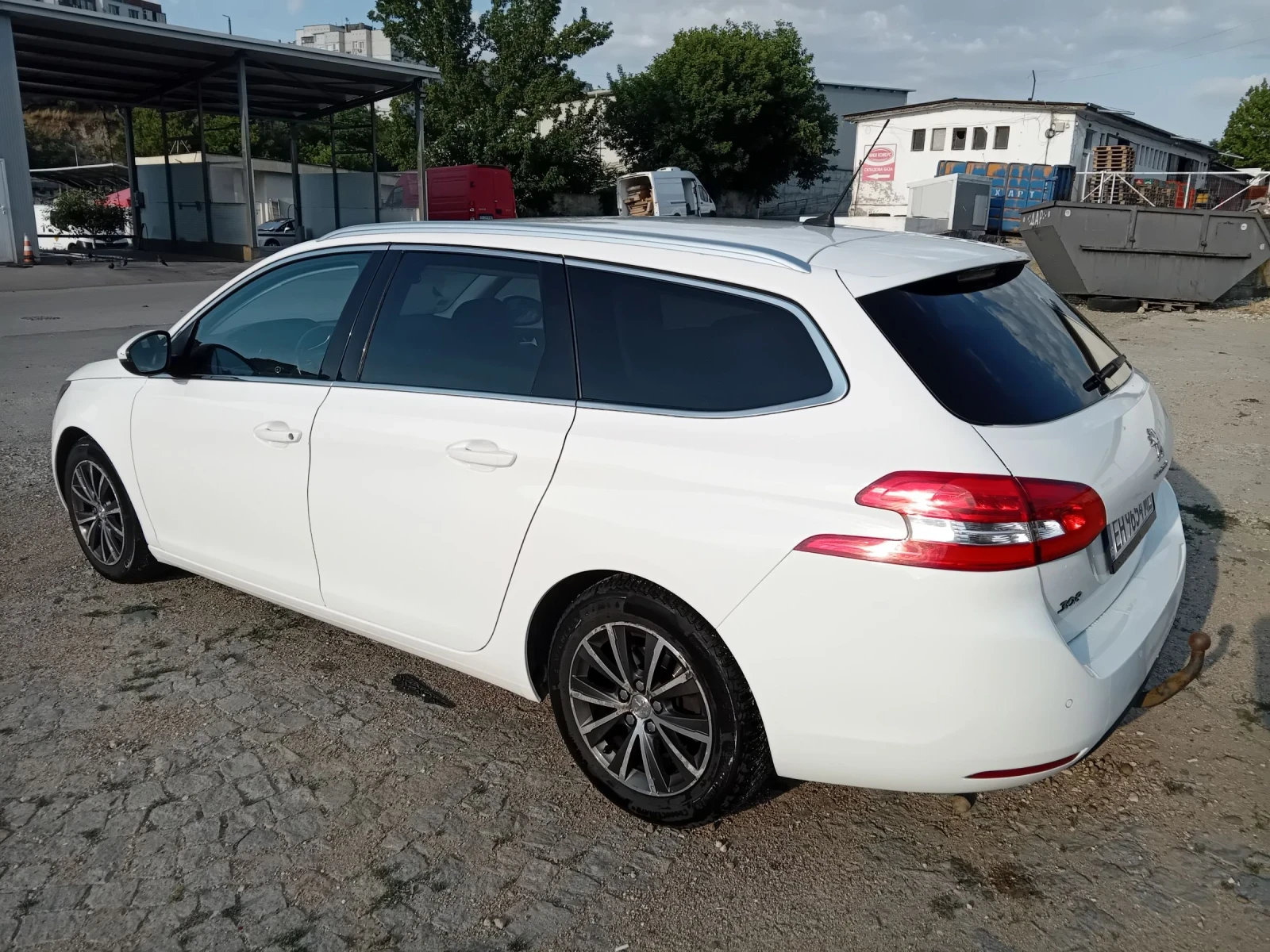 Peugeot 308 1, 6 HDI - изображение 3