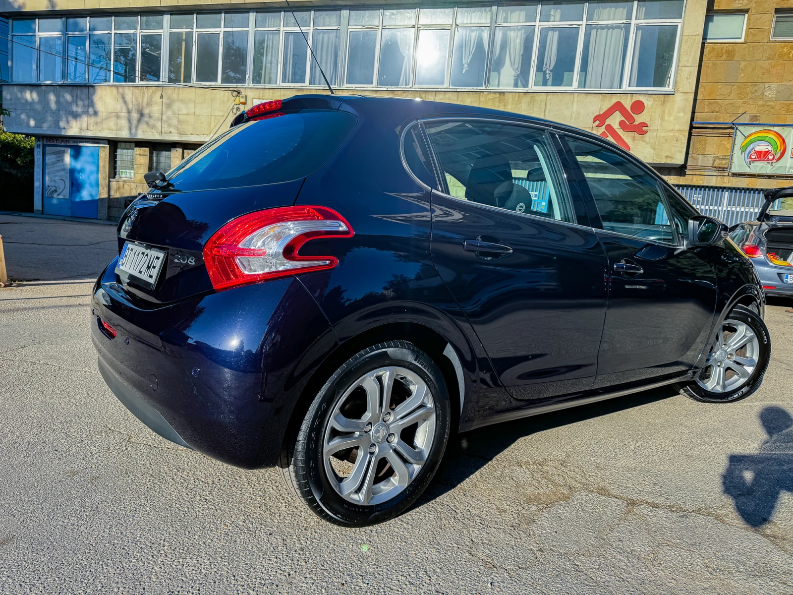 Peugeot 208 1.6 vti ПЪЛНА сервизна история - изображение 3