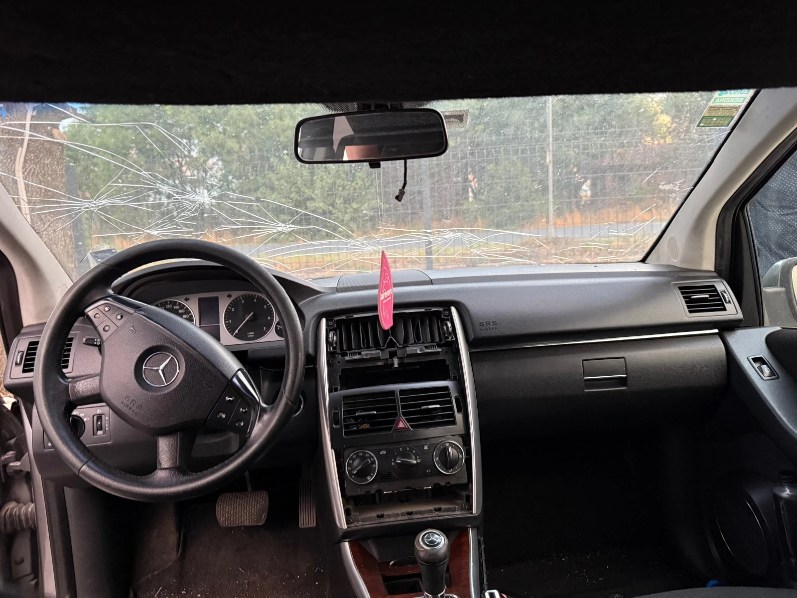 Mercedes-Benz B 170 МЕТАН, Чупена кутия, само за донор!, снимка 13 - Автомобили и джипове - 55401475