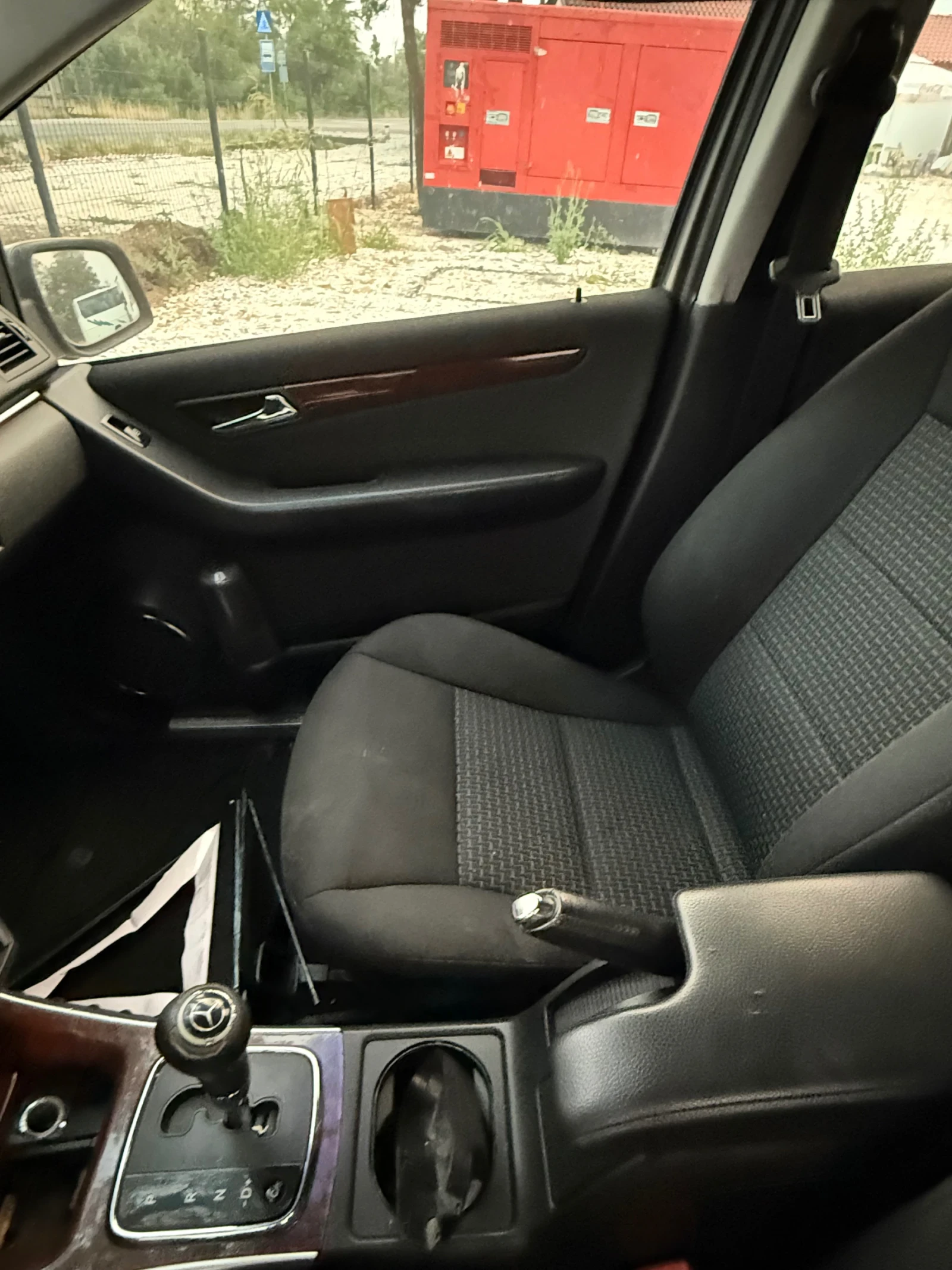 Mercedes-Benz B 170 МЕТАН, Чупена кутия, само за донор!, снимка 11 - Автомобили и джипове - 55401475