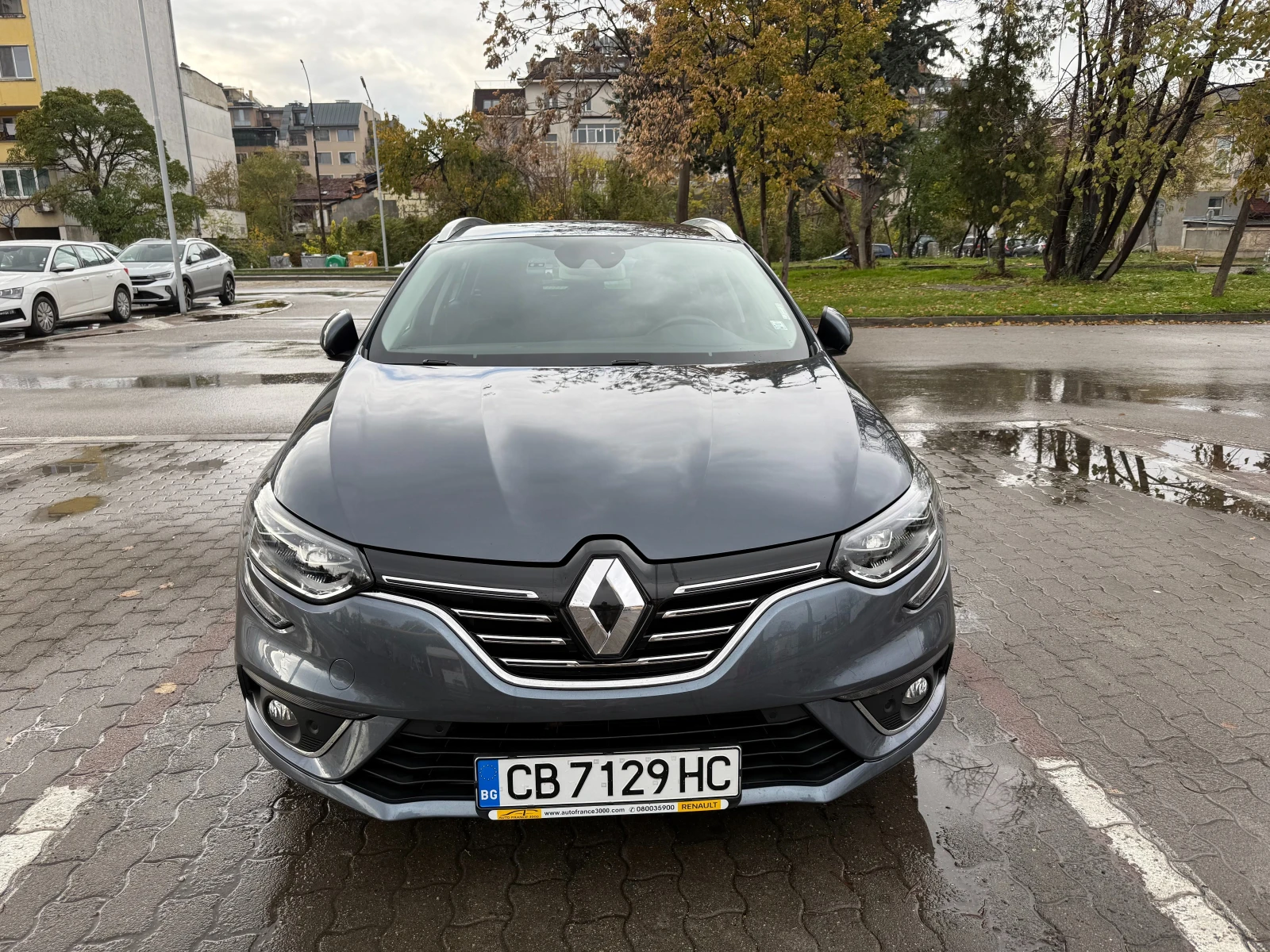Renault Megane Grandtour - изображение 8