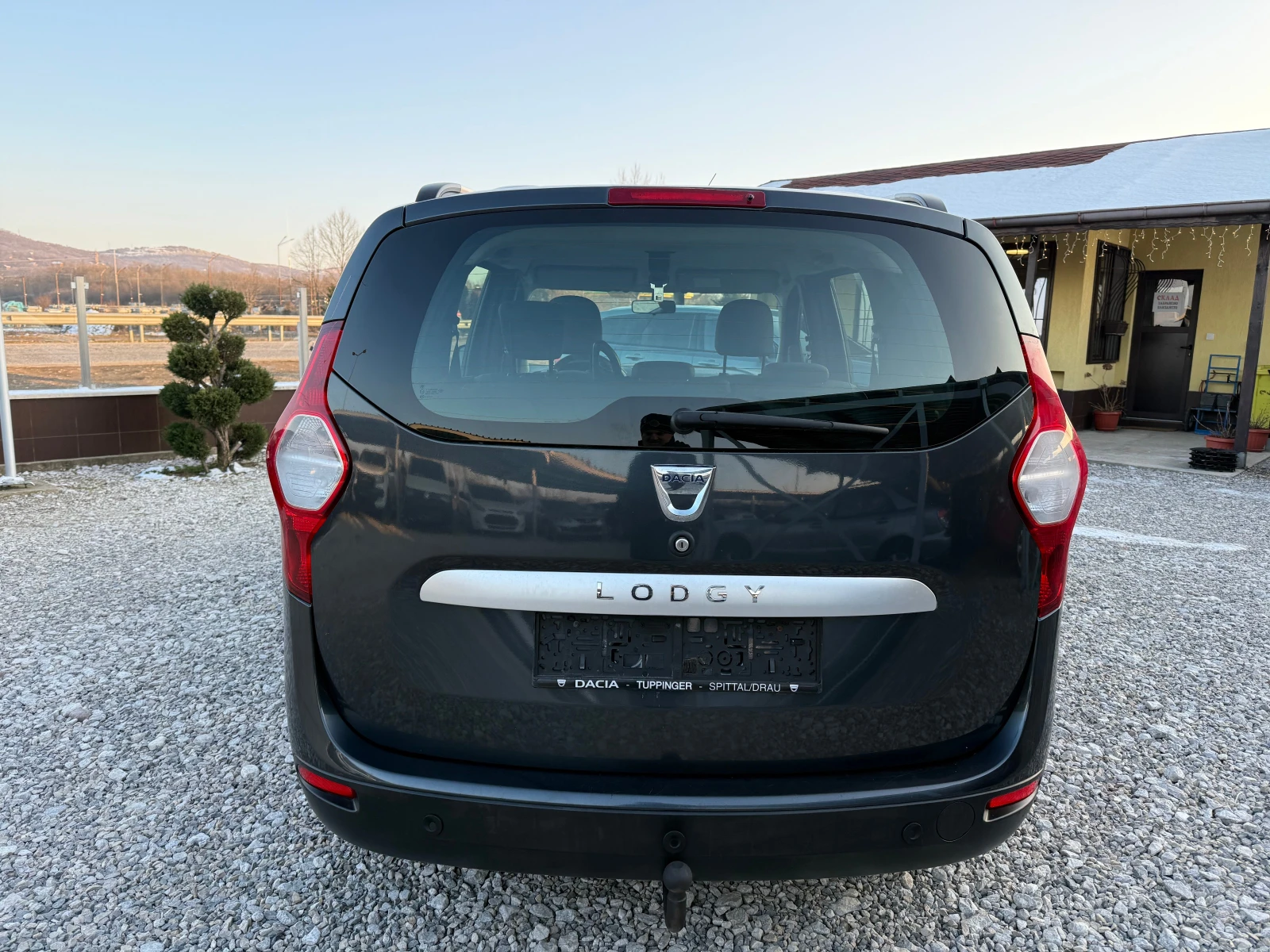 Dacia Lodgy 1.2 НАВИГАЦИЯ !! КЛИМАТИК РЕАЛНИ КИЛОМЕТРИ - изображение 4