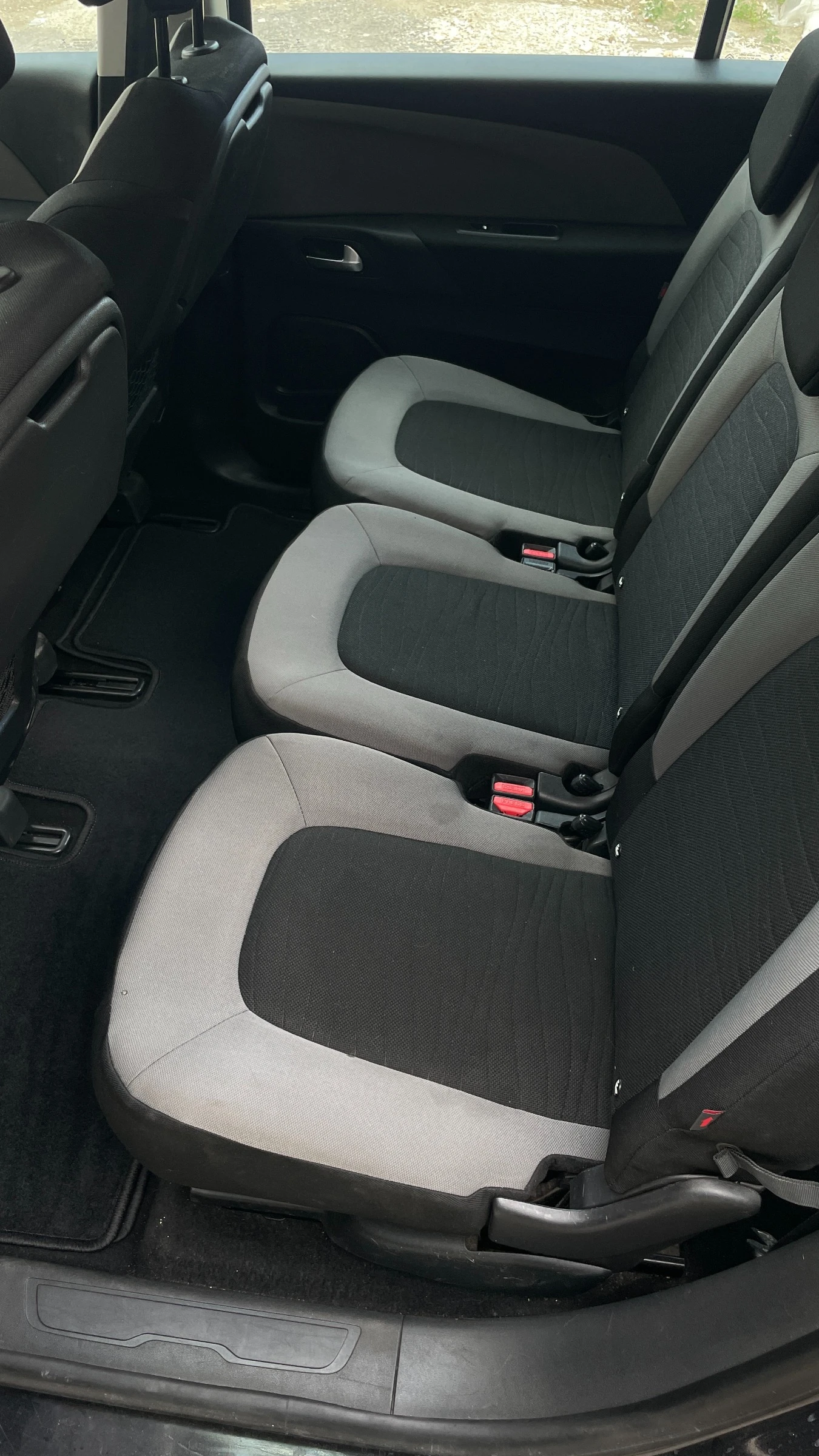 Citroen Grand C4 Picasso 1.6 HDI, снимка 6 - Автомобили и джипове - 53803212