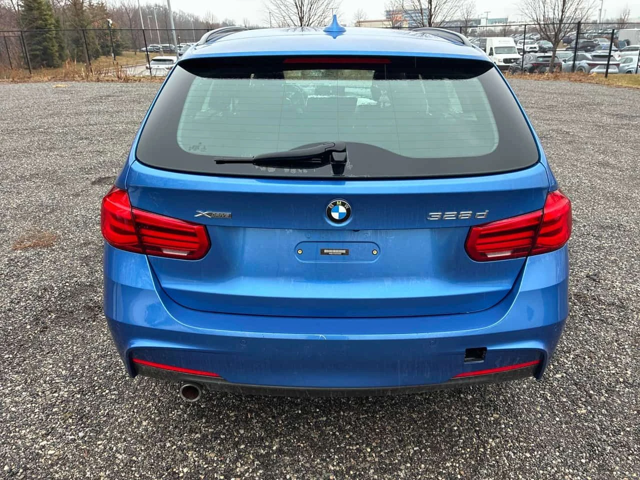 BMW 328 * 328d xDrive * 2 КЛЮЧА* ПАНО* ПОДГРЕВ* КЕЙЛЕС* , снимка 4 - Автомобили и джипове - 53918394