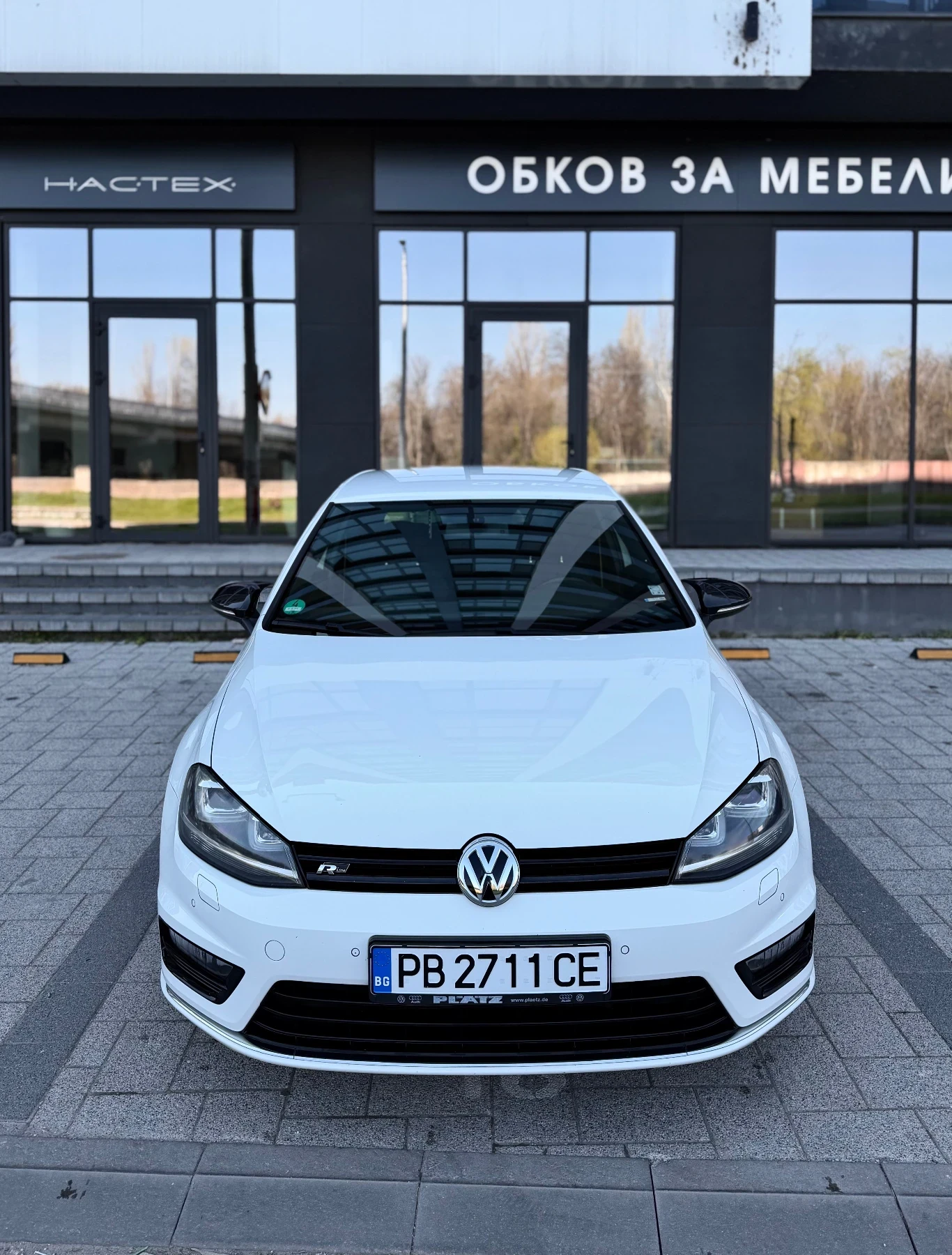 VW Golf R Line, снимка 3 - Автомобили и джипове - 54117557