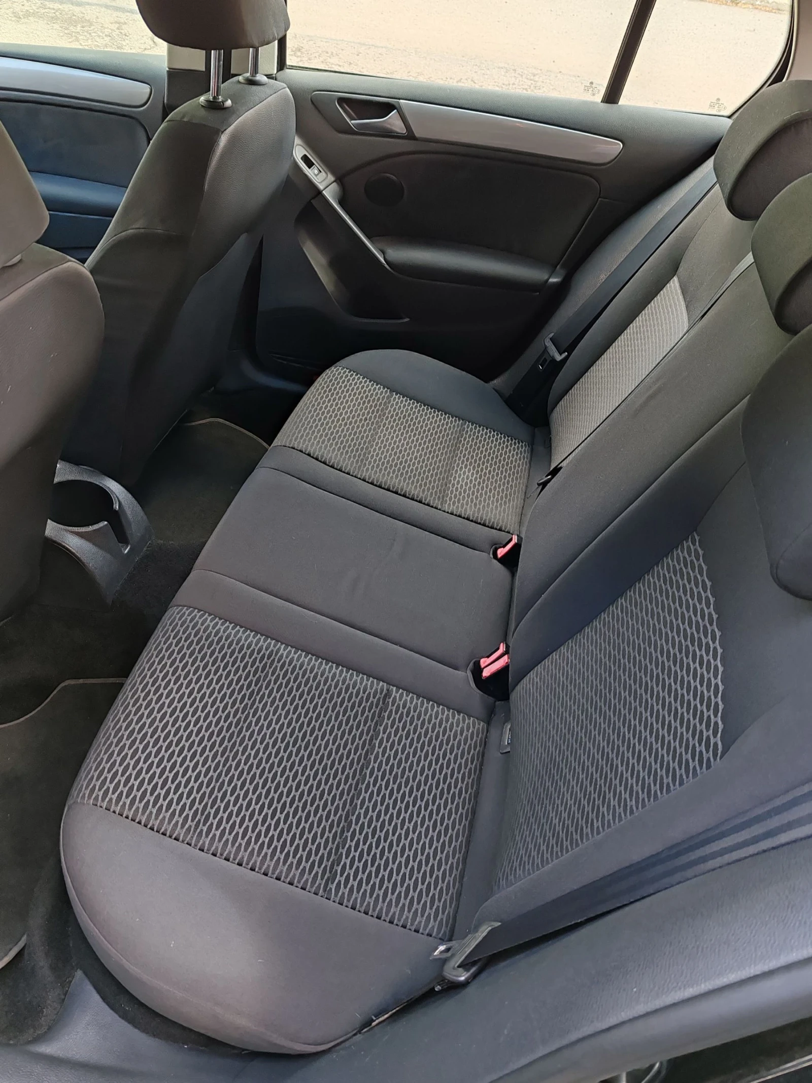 VW Golf 1.4 + газ, снимка 9 - Автомобили и джипове - 54238498