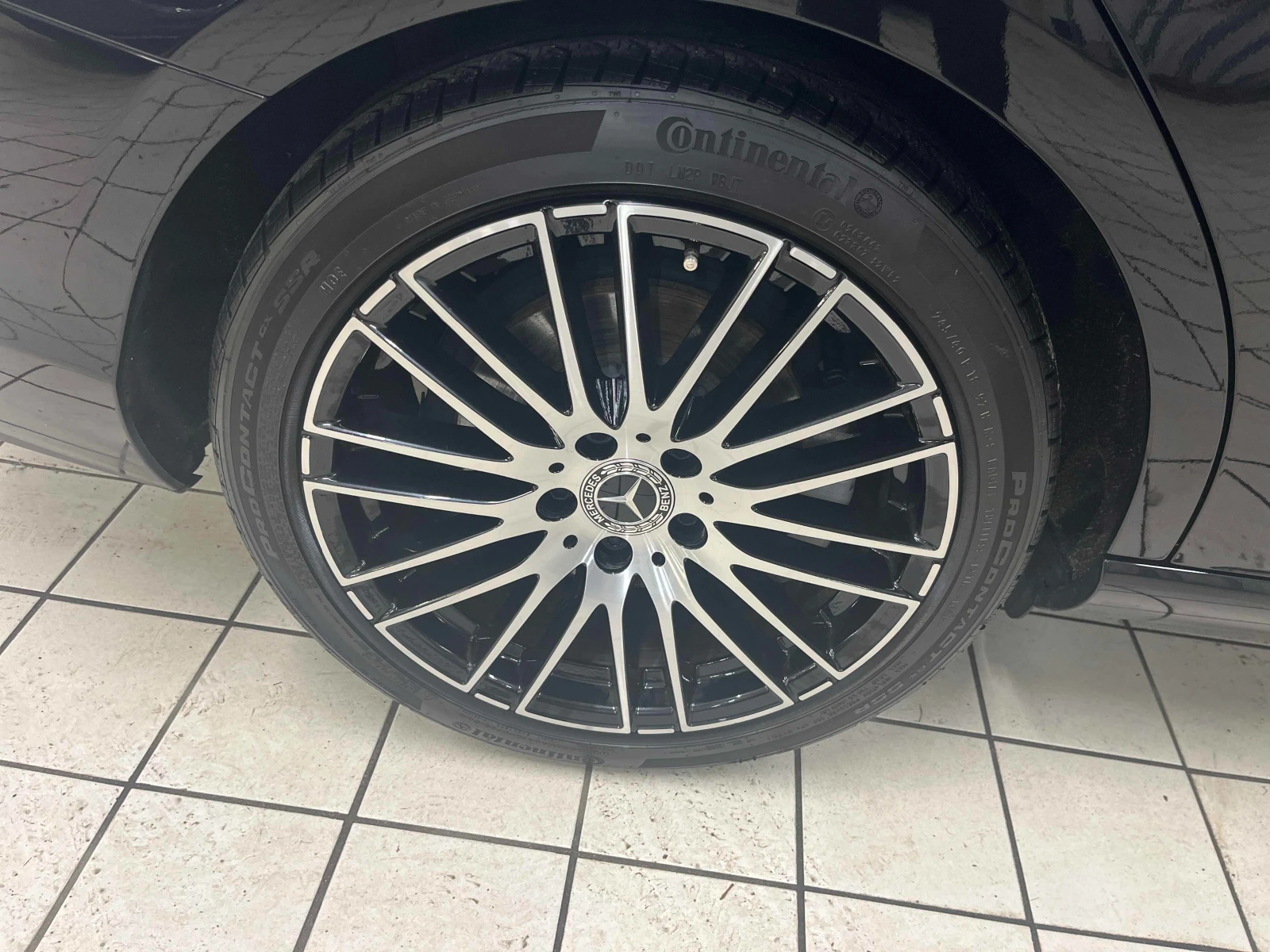 Mercedes-Benz C 300 CARFAX * АВТО КРЕДИТ * ПРОГНОЗНА ЦЕНА ДО БГ * , снимка 6 - Автомобили и джипове - 54631271