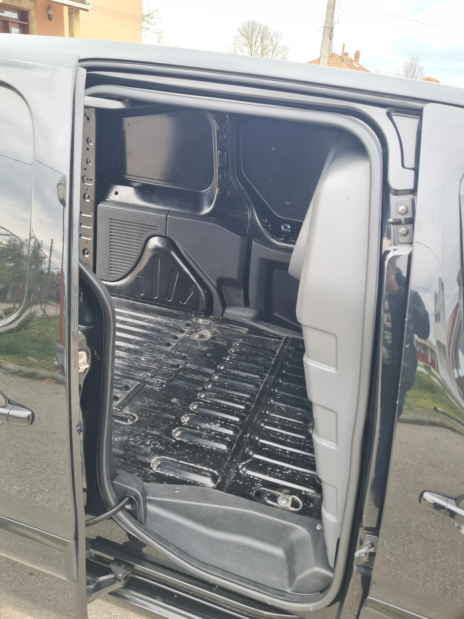 Peugeot Partner 1.6куб.92к.с. 2014г. , снимка 11 - Автомобили и джипове - 54632084