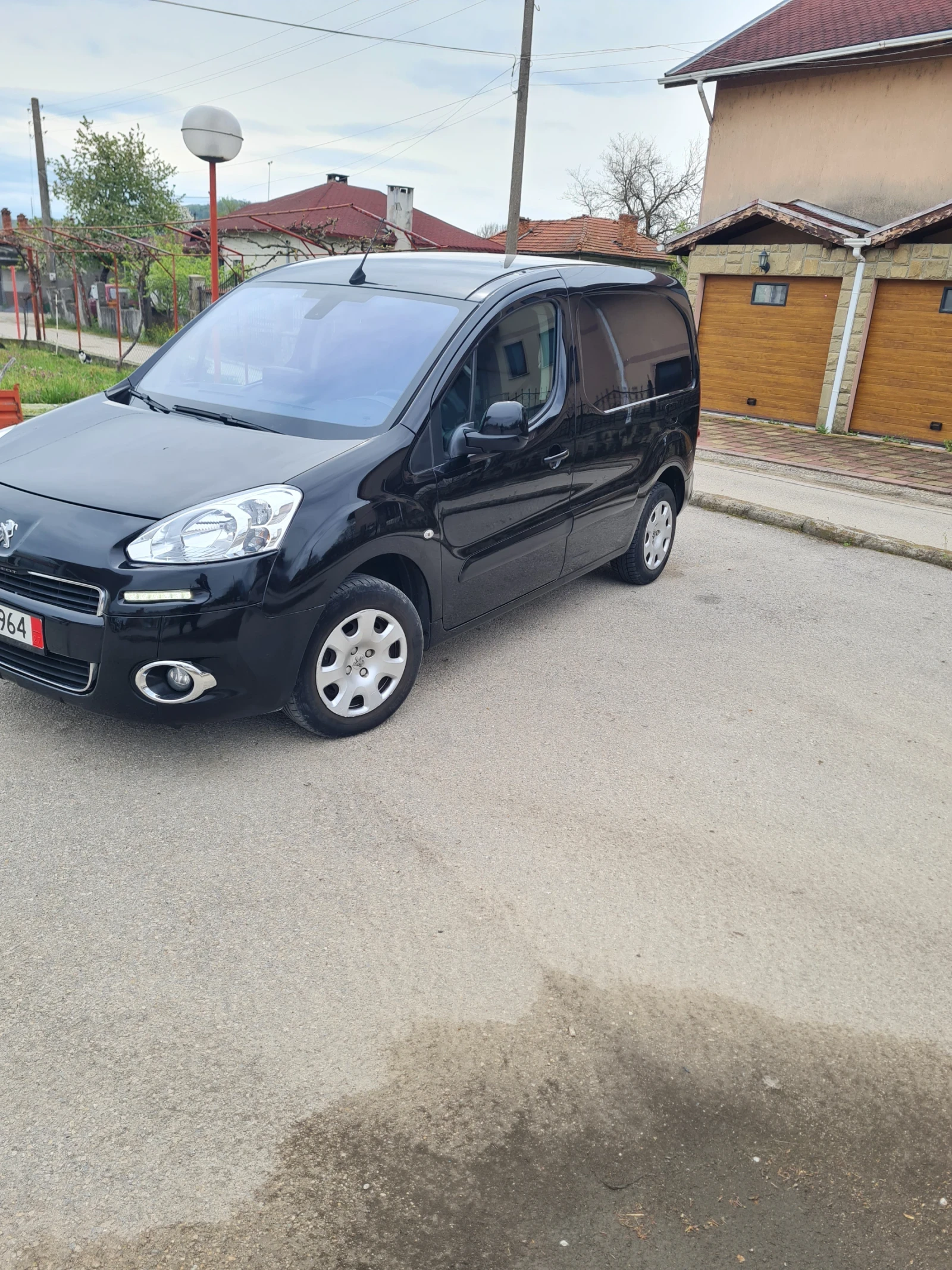 Peugeot Partner 1.6куб.92к.с. 2014г. , снимка 3 - Автомобили и джипове - 54632084
