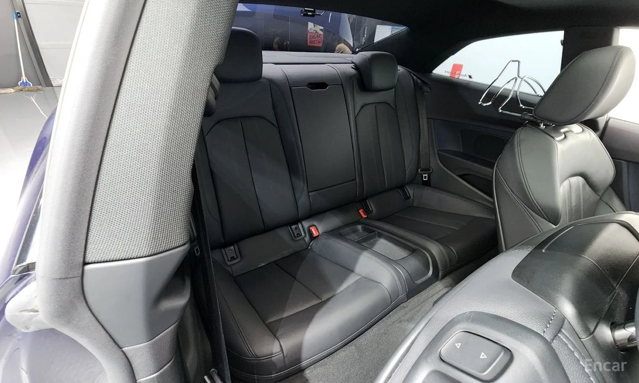 Audi A5 2.0L TFSI, снимка 12 - Автомобили и джипове - 54723848