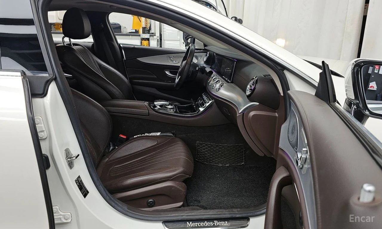 Mercedes-Benz CLS 400 4MATIC AMG PACK* DISTRONIC* BURMESTER* ХЕДЪП* 360*, снимка 7 - Автомобили и джипове - 54762259