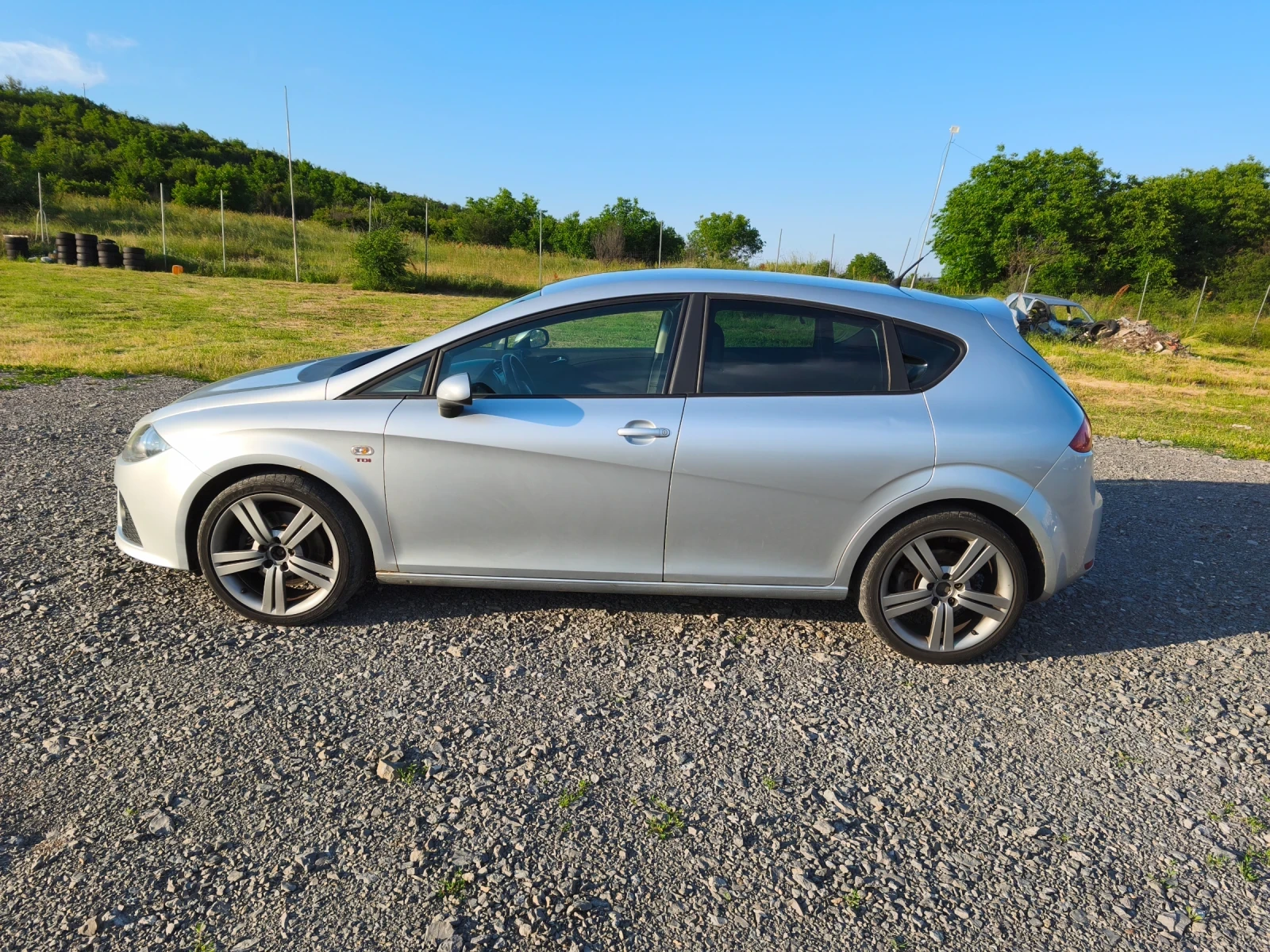 Seat Leon FR 2.0 170кс, снимка 2 - Автомобили и джипове - 54987706
