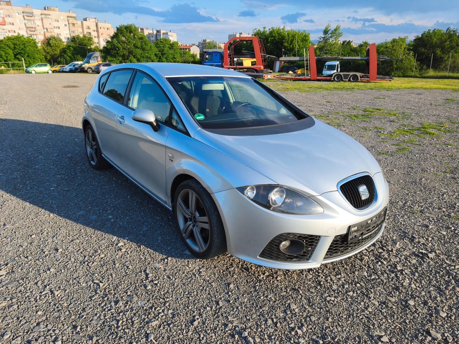 Seat Leon FR 2.0 170кс, снимка 5 - Автомобили и джипове - 54987706