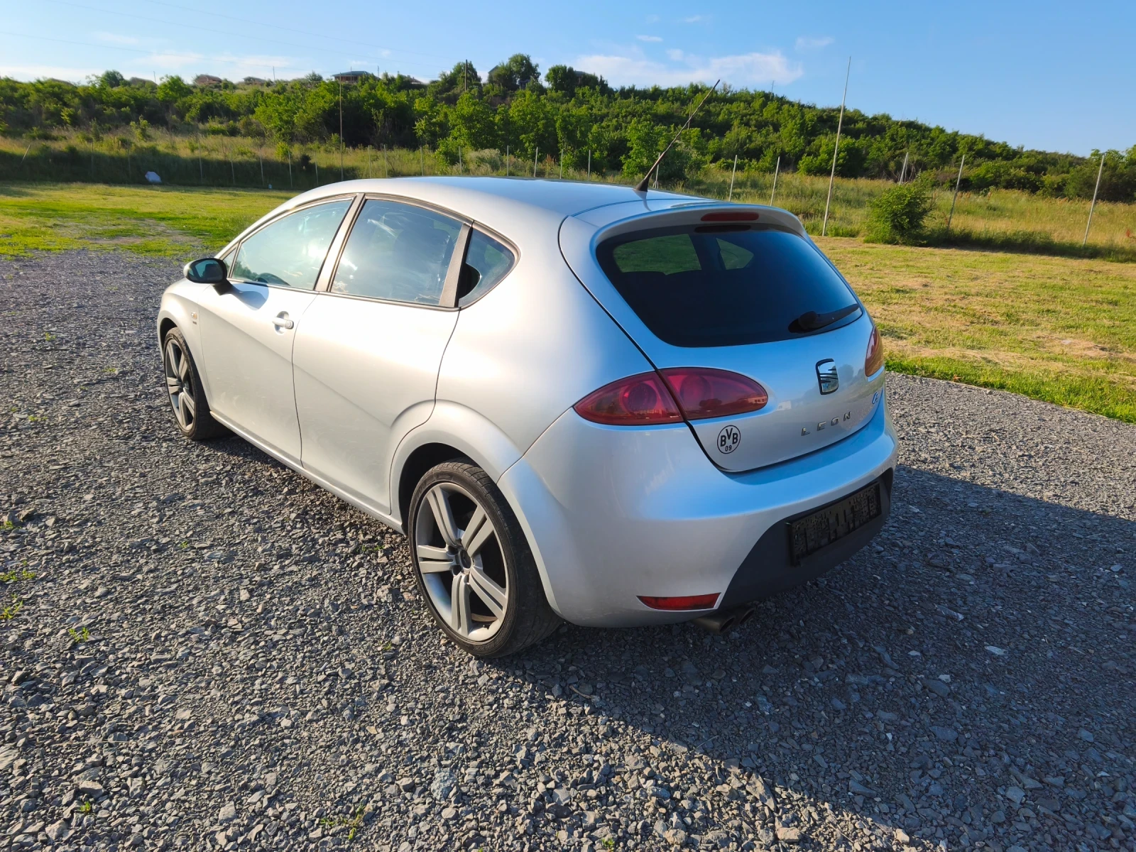 Seat Leon FR 2.0 170кс, снимка 3 - Автомобили и джипове - 54987706