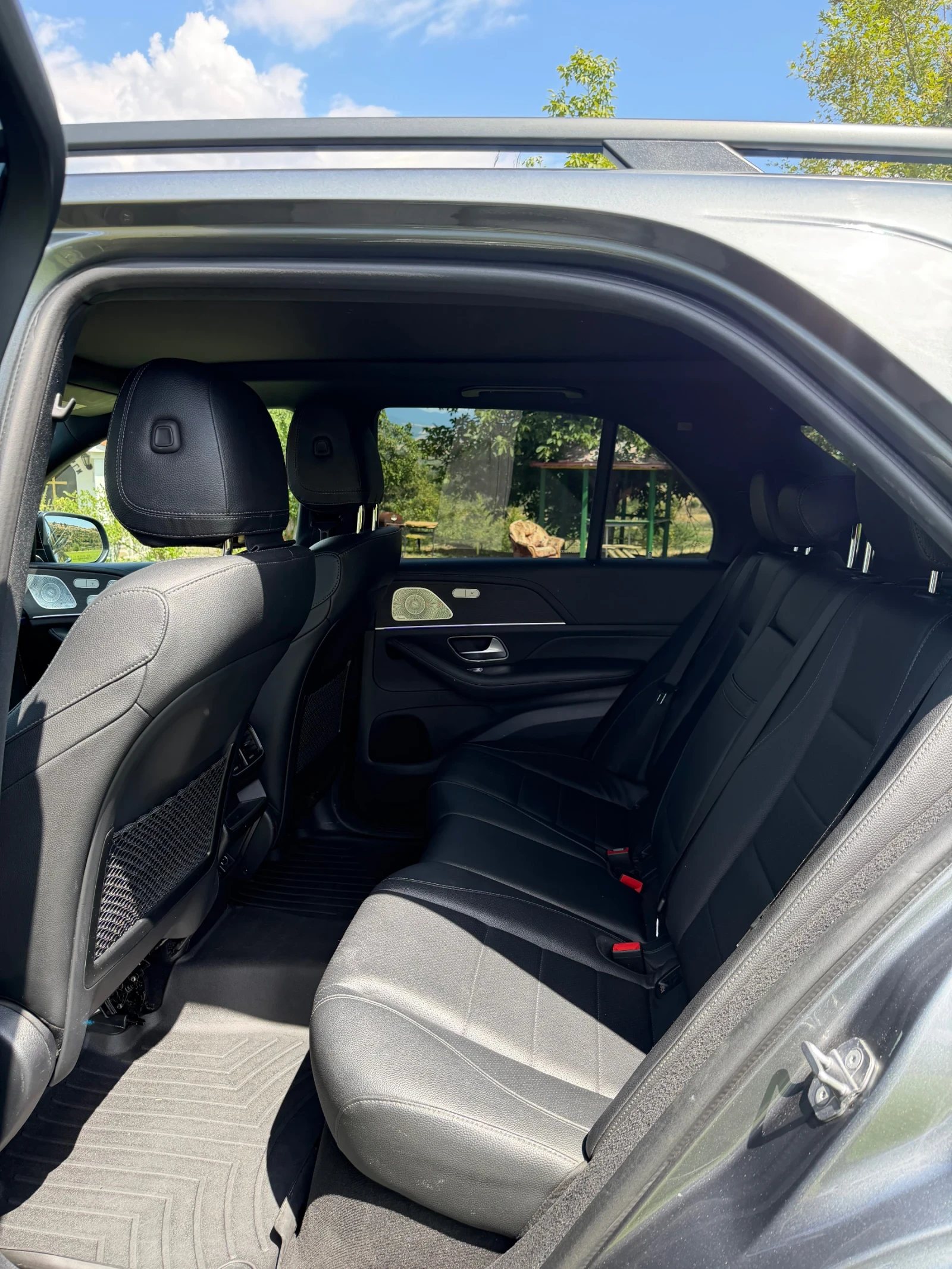 Mercedes-Benz GLE 450 4MATIC | Burmester | Pano | 360 | Distronic, снимка 16 - Автомобили и джипове - 55559704