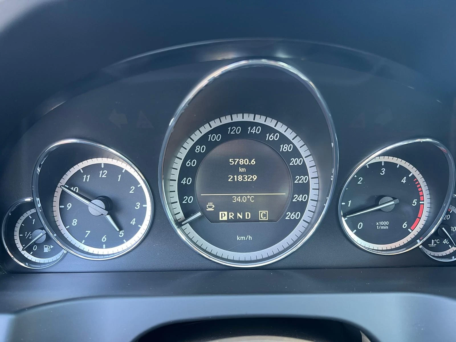 Mercedes-Benz E 350 3, 0i АВТОМАТ КОЖА НАВИ , снимка 14 - Автомобили и джипове - 55702888