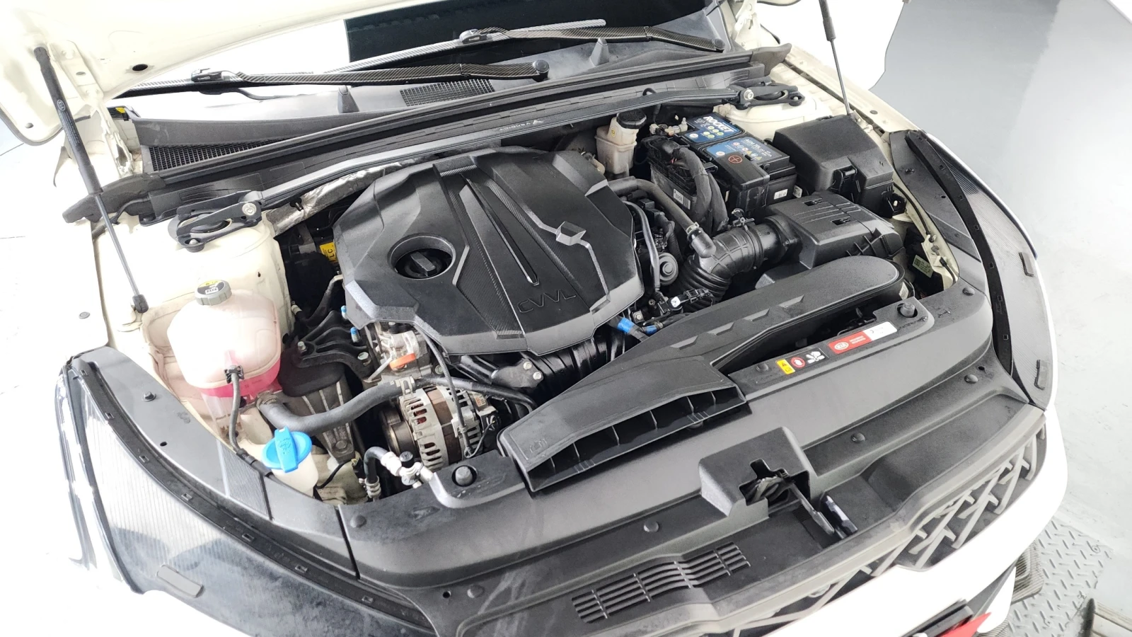 Kia K5 2.0 Noblesse, снимка 5 - Автомобили и джипове - 55825204