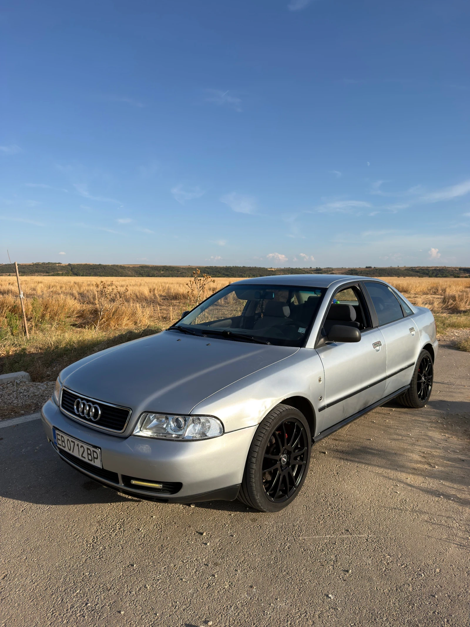 Audi A4, снимка 3 - Автомобили и джипове - 56149239