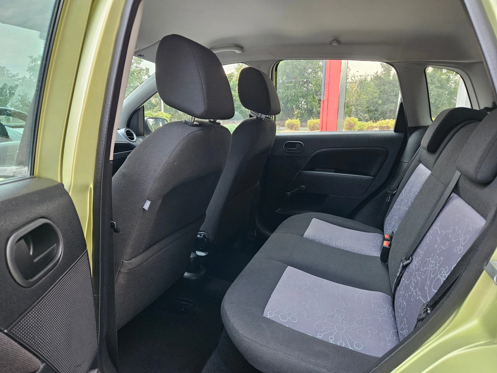 Ford Fiesta 1.3, 75к.с., 110 х.км.!!!, снимка 10 - Автомобили и джипове - 56228289