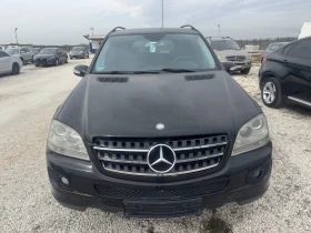 Mercedes-Benz ML 320  1