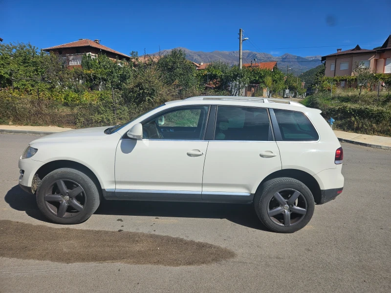 VW Touareg, снимка 4 - Автомобили и джипове - 47840056