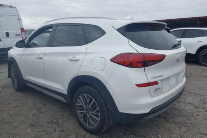 Hyundai Tucson, снимка 4 - Автомобили и джипове - 49008551