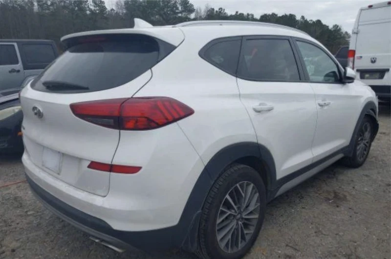 Hyundai Tucson, снимка 5 - Автомобили и джипове - 49008551