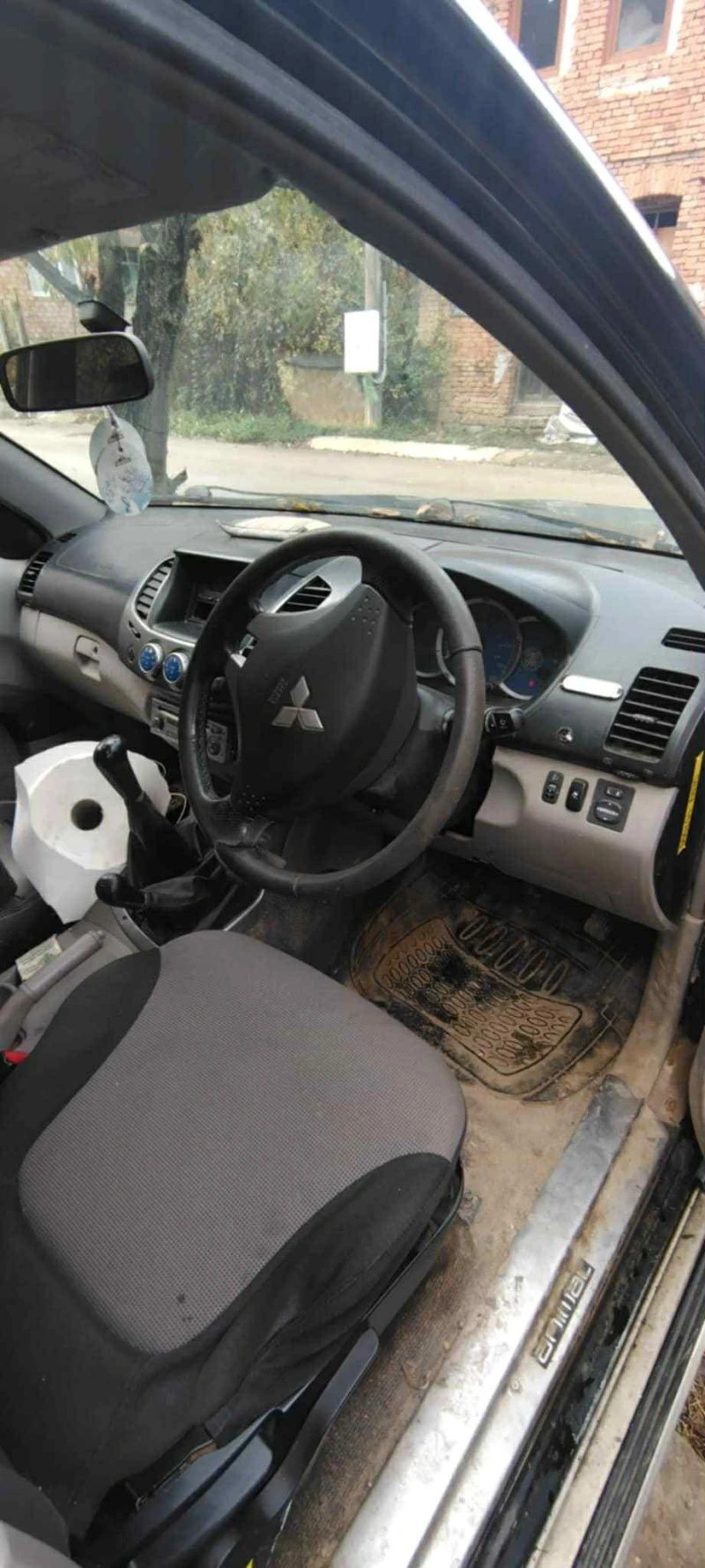 Mitsubishi L200 Animal, снимка 3 - Автомобили и джипове - 52333647