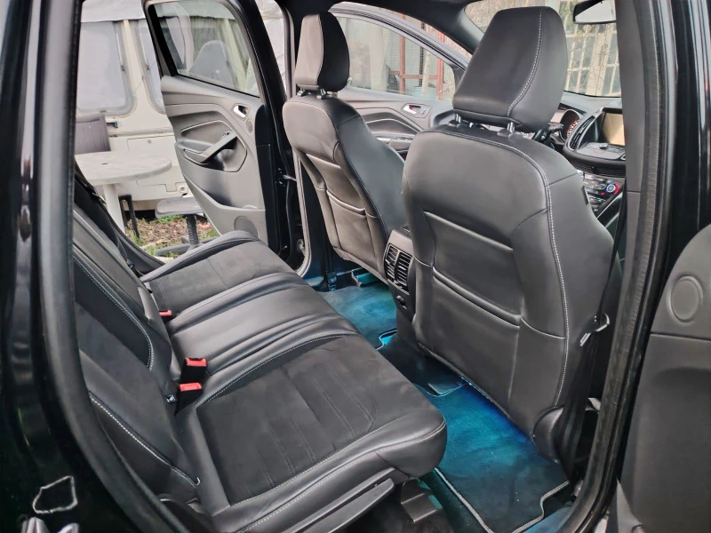Ford Kuga 1.5 ST LINE, снимка 8 - Автомобили и джипове - 52803037