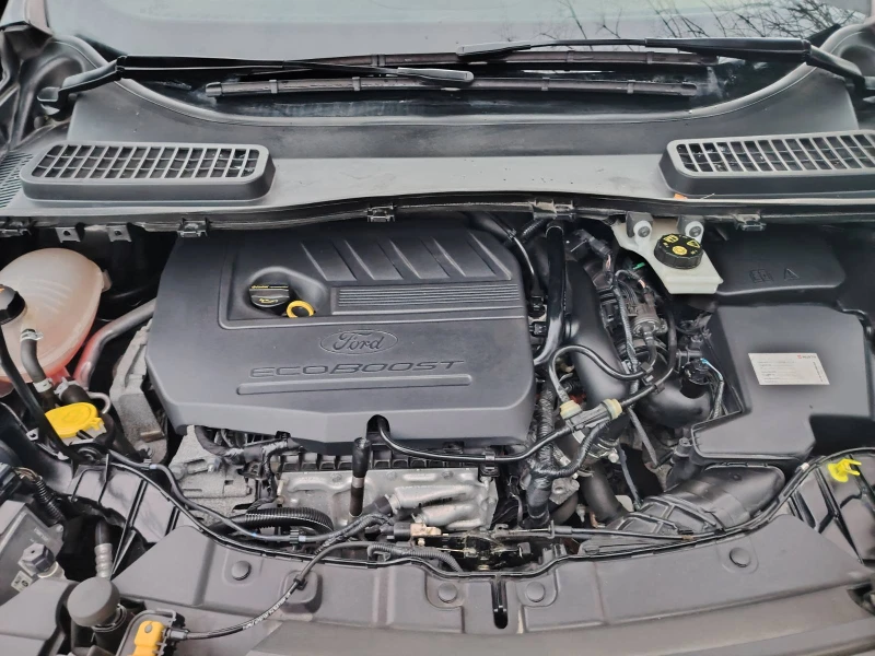 Ford Kuga 1.5 ST LINE, снимка 16 - Автомобили и джипове - 52803037