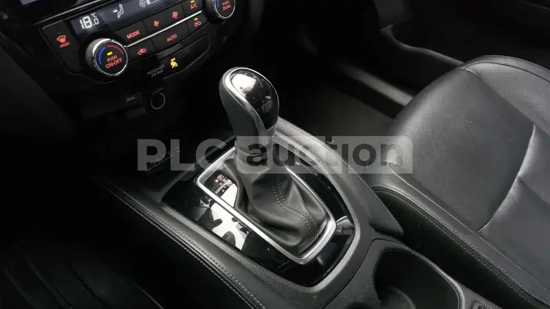 Nissan X-trail КАМЕРА| ПОДГРЕВ| ПАНОРАМА| ВКЛ. ТЕХНОТЕСТ, снимка 14 - Автомобили и джипове - 54485527
