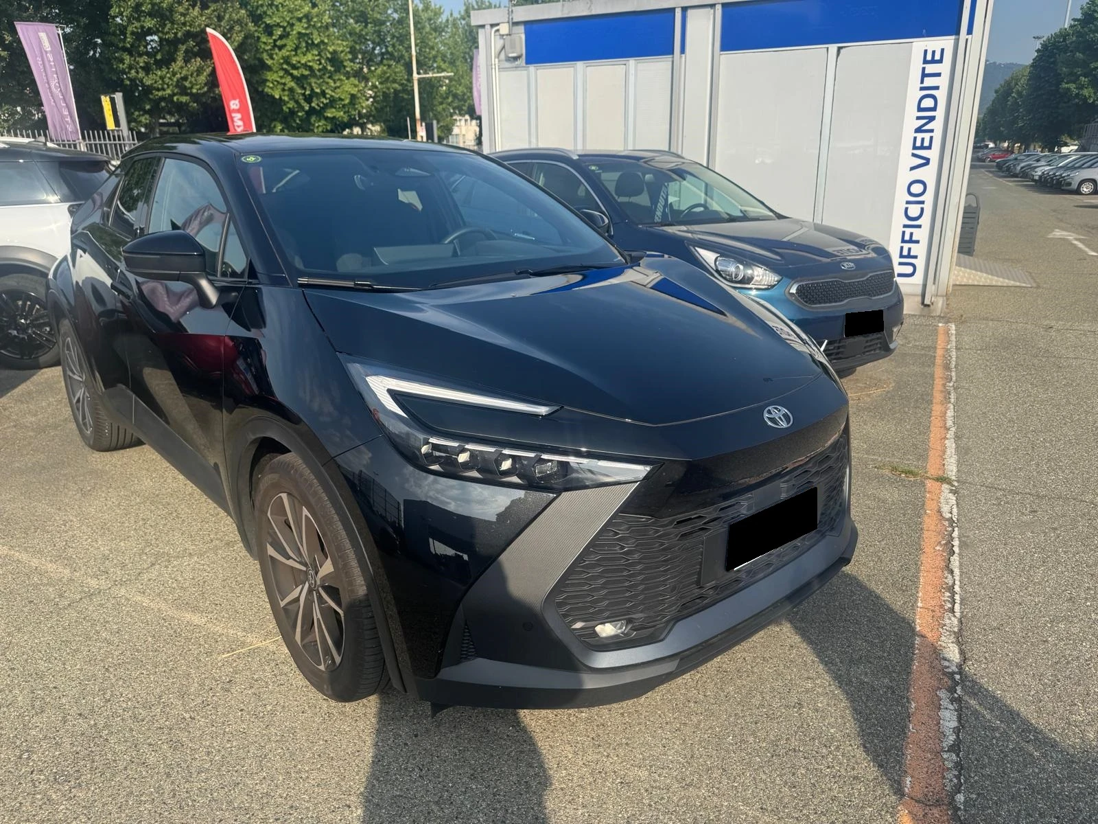Toyota C-HR Hybrid - изображение 4