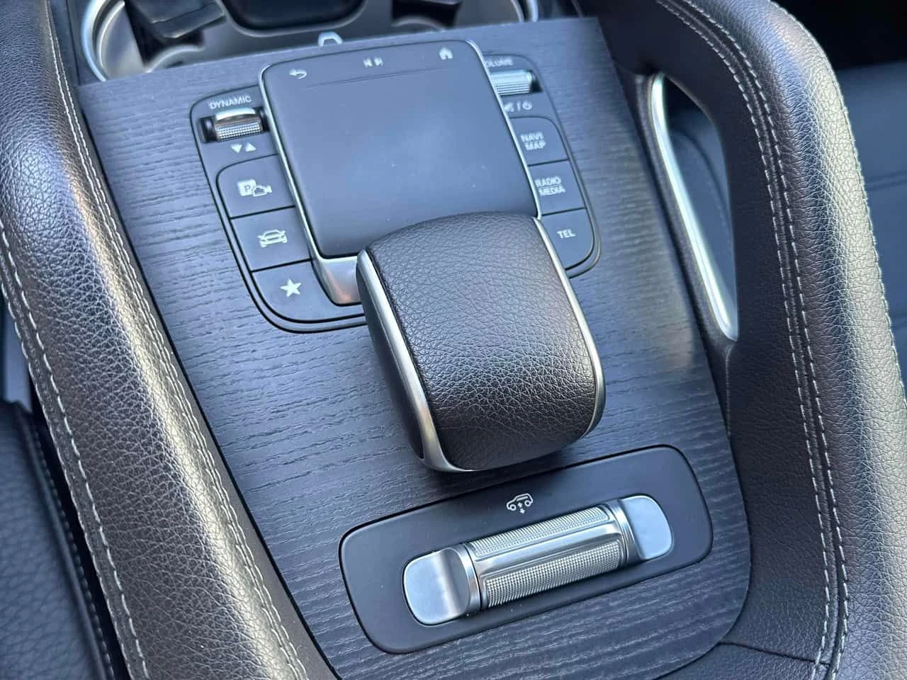 Mercedes-Benz GLE * 450 * CARFAX * ЦЕНА ДО БГ, снимка 14 - Автомобили и джипове - 53710012