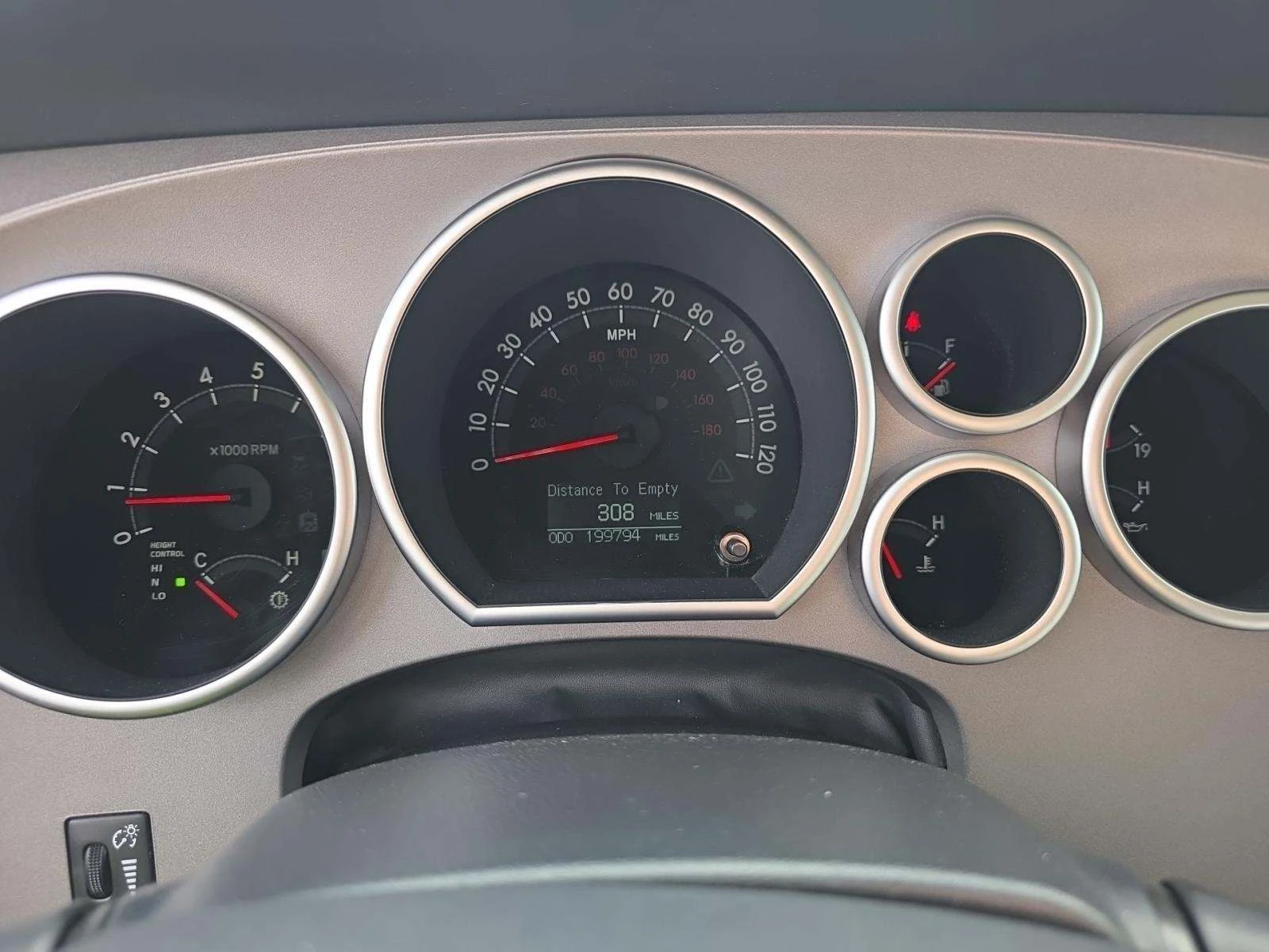 Toyota Sequoia PLATINUM* 5.7* V8* �������* ������* ������ | Mobile.bg � ����������� 12