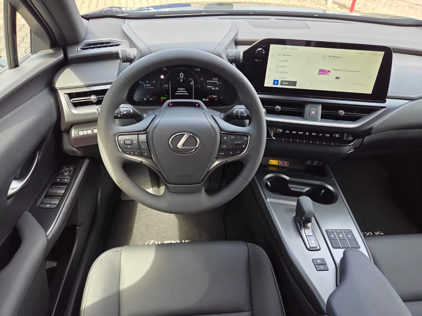 Lexus UX ���!300h/199HP/F-SPORT/CAM/ACC/NAVI/LED/901g | Mobile.bg � ����������� 6